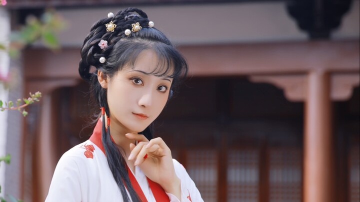 [Yuzi] [Flower Burial Song] "Flowers fade and fly all over the sky, their redness fades and their fr