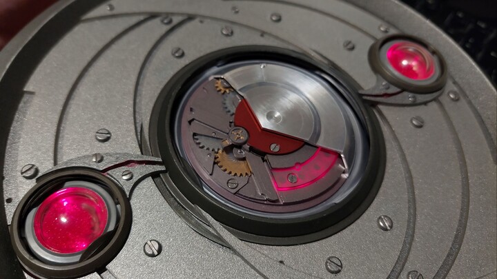 【Puella Magi Madoka Magica】9 năm trời, tái hiện y chang chiếc khiên của Akemi Homura (◍´꒳`◍)