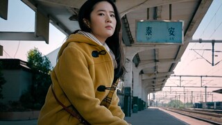 ใบหน้าต่างหากคือไอเทมแฟชั่นที่ดีที่สุด ไม่เชื่อก็ลองปิดใบหน้าของหลิวอี้เฟยแล้วมาดูเสื้อสองตัวนี้สิ