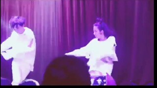 أرشيف رقصات وو تشيلين المبكرة