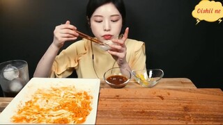 Sườn tảng chiên xù ăn cùng mì gà cay Carbo cuối #amthuc