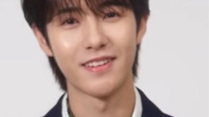 Chẳng phải chỉ làm mỗi việc này sao/Hoàng Nhân Tuấn