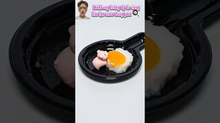 Mukbang fried eggs with cute pig 🍳🍳🍳#shorts #reaction #mukbang