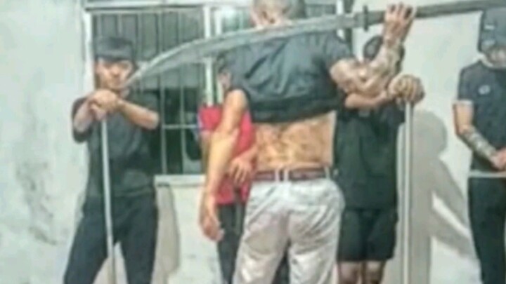 بعد 5 سنوات من دخوله السجن، لا يزال الشاب غير نادم، ويدّعي أنه ثور أرضي وأسس "جيش الثيران المتطرف"، 