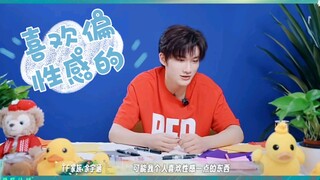 之所以不顾一切，是因为喜欢。。。喜欢偏性感的舞蹈。。。那就对了。。。难怪能把刘隽老师的编舞跳的很对味。。。《波斯猫》刘隽编舞