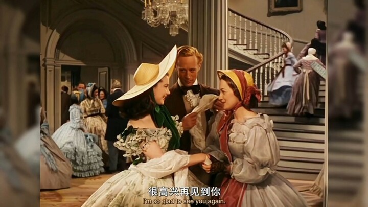 虽是情敌，但不雌竞，闪闪发光的斯嘉丽深深吸引着梅兰妮
