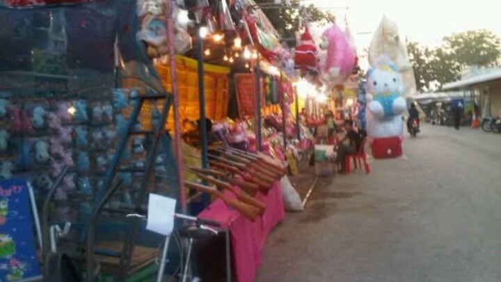 3คนพาเที่ยวงานวัด สนุกสนานและไปเป็นเพื่อนสนิท ด้วยกันนะครับ [หนังสั้นแนวความเป็นจริง] | PJ Family