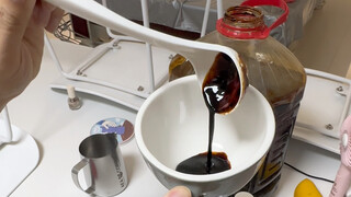 زخرفة اللاتيه هذه مخدرة بعض الشيء!