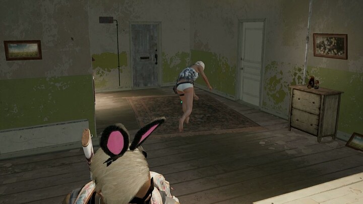 “ฉันให้เธอเก็บกระเป๋าใบใหญ่ของฉันเหรอ?”