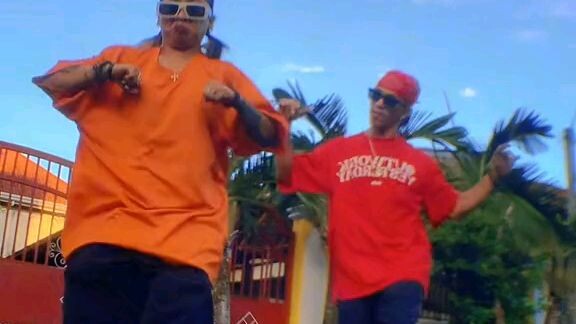 Tiktok with ate clangggg