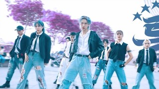 【فريق رقص Z軸】 وسيم لدرجة البكاء! مي لو تعود بقوة مع أغنية S-Class عالية الجودة، رقص مباشر من البداية