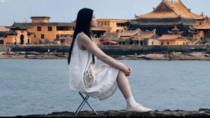 Quanzhou Culture and Tourism Bureau’s official shenanigans: this time they’ve unveiled a chair…