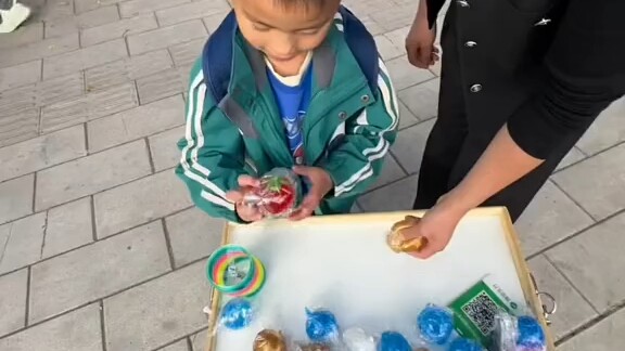 كثير من الأصدقاء ما يفهموني وبيقولوا إني تاجر غشاش، لكن أنا مظلوم حقًا. آه… شعوري ظالم جدًا! #بيع_في