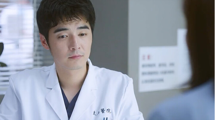 Only then did President Yan realize it was Lin Yi who had saved him, and he acknowledged that Lin Yi