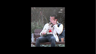造成一个人的极端颓废和孤独的原因归结于，由于缺失关注和爱，人们会迷失方向