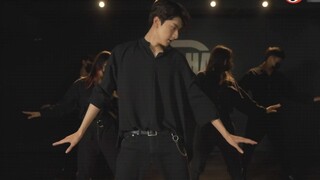 [Jump] Actor Lin Yi Covers EXO's "The Eve", the handsome guy has such long legs! ! !