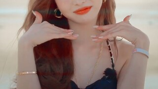 笑死！穿着平生最清纯的装扮，老娘照样艳压全场