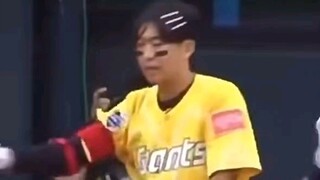 I suggest Solo become South Korea's national anthem