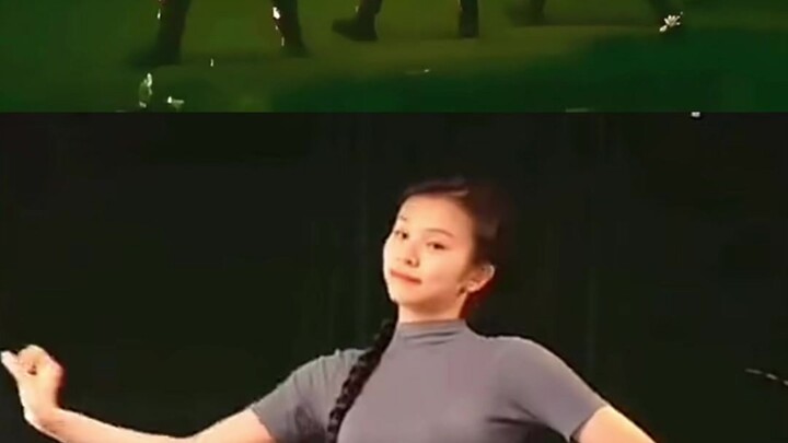 ไลฟ์สดติ๊กต็อก: สาวพลเรือนบนทุ่งหญ้าเต้นสนุก พร้อมเปรียบเทียบเวอร์ชันดั้งเดิม