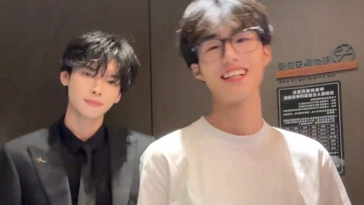 Who hasn't seen Xu Sheng and Liang Si dance these moves yet!