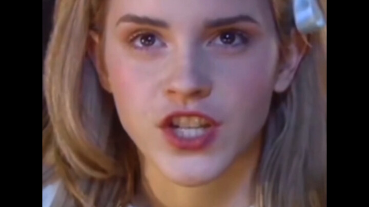 พิธีฉลองวันบรรลุนิติภาวะอายุ 18 ปี: โลกมอบบทเรียนแรกให้เธอ