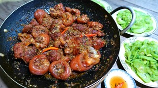 Khai Trương BẾP LỬA HỒNG Bằng Chảo GIÒ HEO Kho Sả Ớt | MTQH