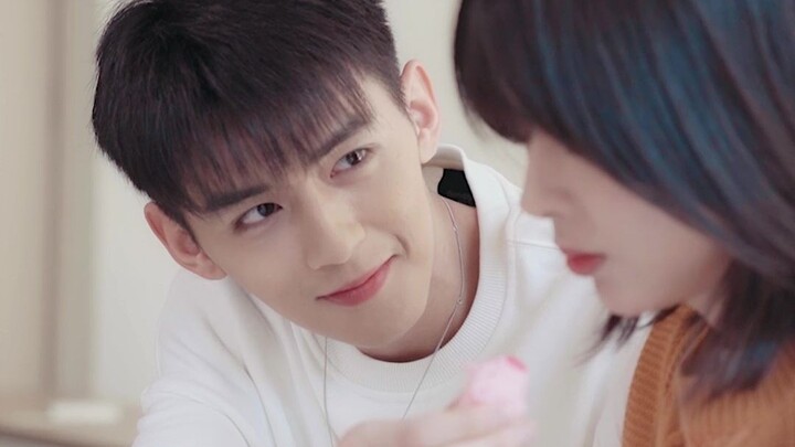 ทุกความพยายามของฉัน มีเพียงเพื่อให้ยืนเคียงข้างคุณอย่างภาคภูมิใจ