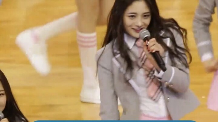 Chinese trainees truly deliver a visual feast for little Han.