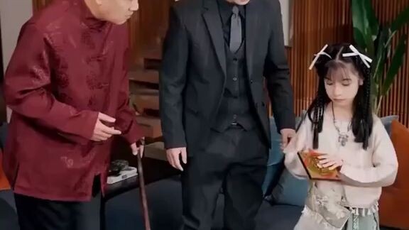 Hindi ko alm ang title nito bsta maganda ito