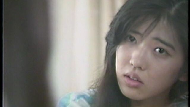 [Nostalgia] Energetic Cute Girl Busy Morning