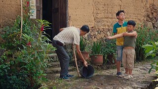 Potongan Klip Masa Kecil yang Sama, Kenangan yang Berbeda