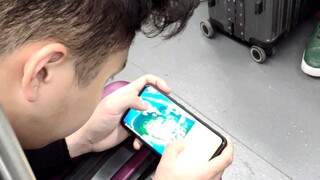 Saya bertemu tiga orang penggemar Honkai Impact di kereta bawah tanah dan mereka berbisik kepada say