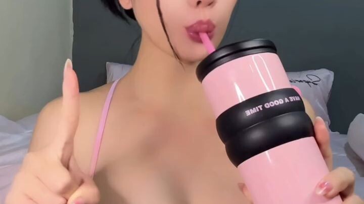 habis nge gym bawaanya mau bugil