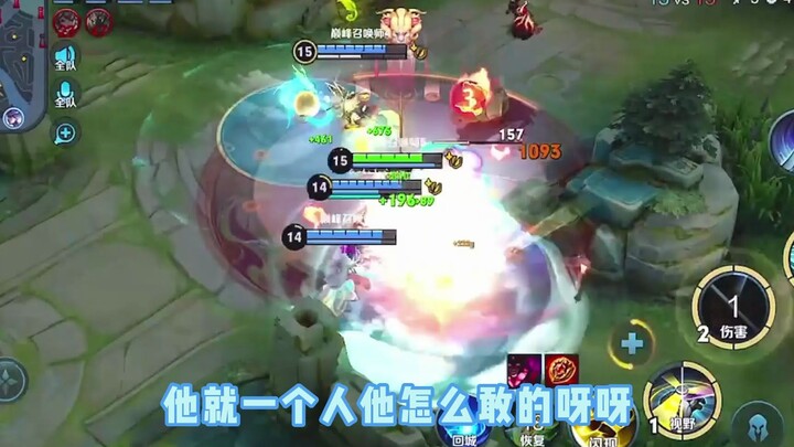 Khi bị tông xe và mắc kẹt, sức mạnh game của đối thủ bỗng tăng vọt.