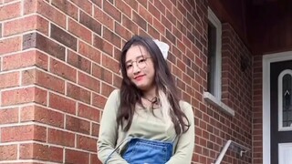 Hồng nóng bỏng chỉ có thể lười biếng và lười ở một mình