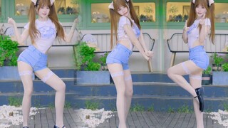 Jingle bells dance! The twin ponytails are shaking~♥
