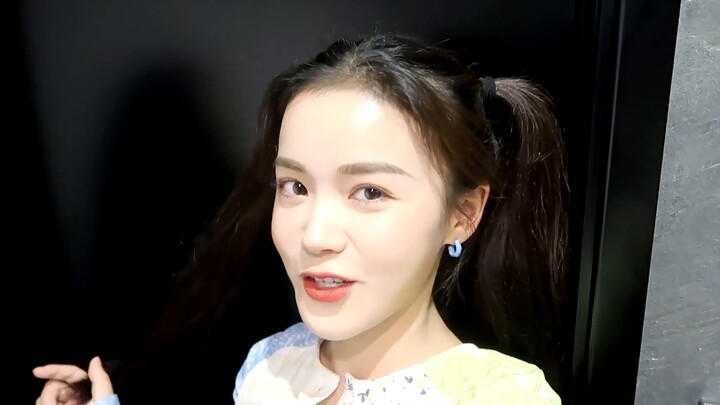What will happen if you sit opposite Yu Shuxin herself and watch her drama?