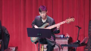 Tampil "Open Your Heart" secara langsung bersama band