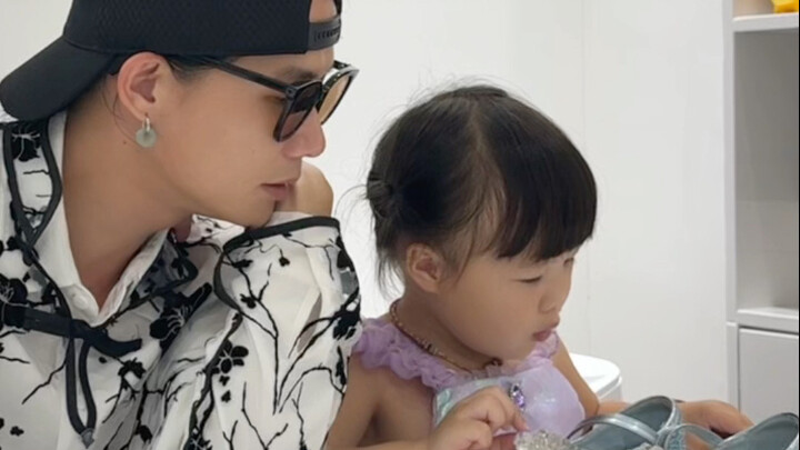 女儿最后的反应我是没想到的...#人类幼崽#宝爸带娃#露兮粑粑 #小小露兮