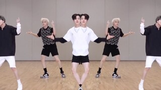 นี่มันวงบอยแบนด์แปลกๆ อะไรเนี่ย?!