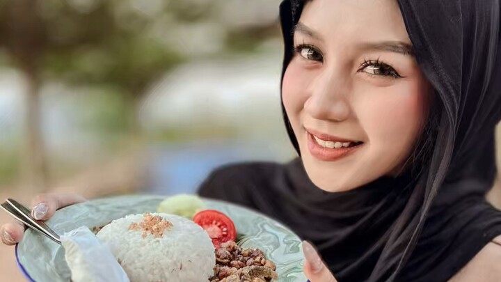 Makan di Panorama Space Temanggung Jateng