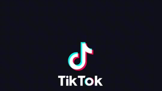 HOT TIKTOKER