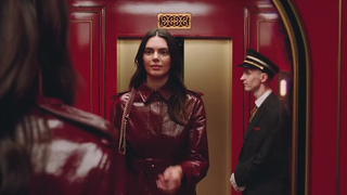 โฆษณาคริสต์มาส 2024 ของกุชชี่ แสดงโดยเซียวจ้านและหนีหนี