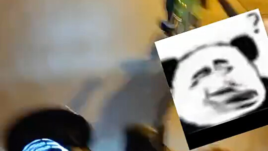 النهاردة الناس كلها ضحكت لحد ما تلاشت!! ركضت من الكلب، ووصلت سرعة دراجتي الكهربائية لقرابة 40 كم/س. 