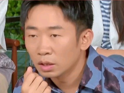 Từ Minh Hạo chẳng bao giờ nói xấu sau lưng người khác, toàn là chuyện cũ năm xưa thôi!