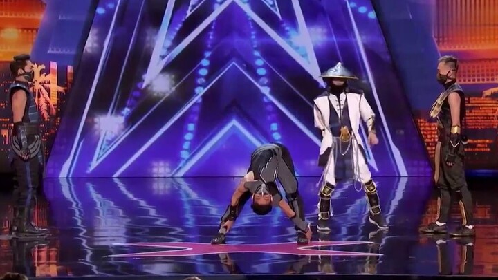 Make way, the real puppeteer is here, America's Got Talent recreates the super "scary" ninja robot d