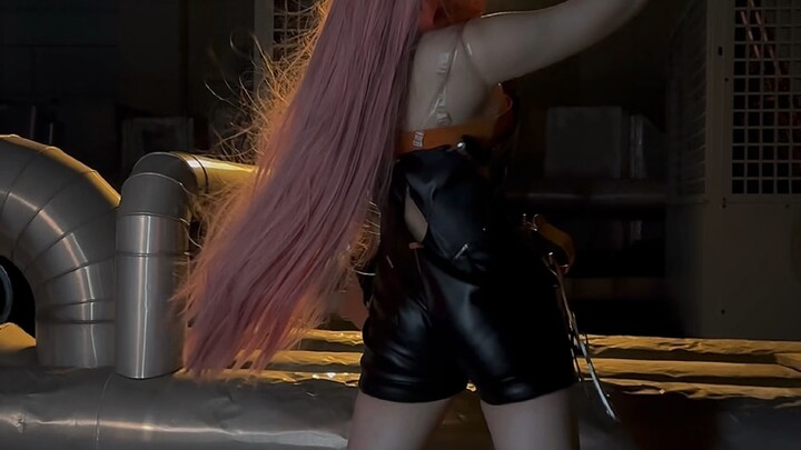 If you ain't got the skills, just rely on your looks.