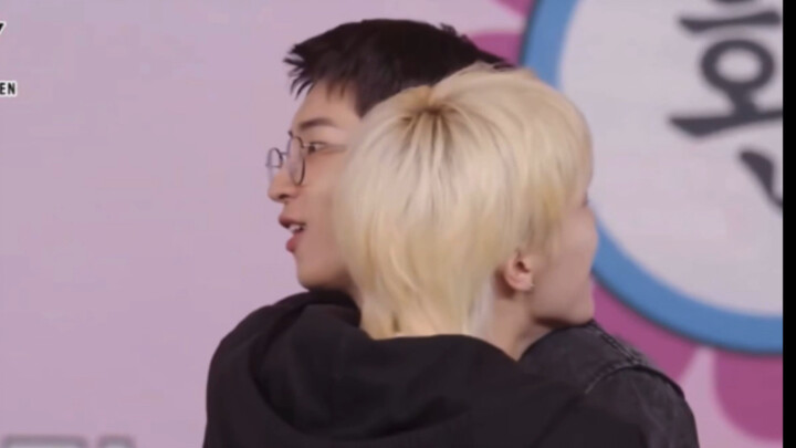 【เซเว่นทีน】น้องเล็กจอมซนพุ่งตัวเข้าใส่พี่ชายทันที