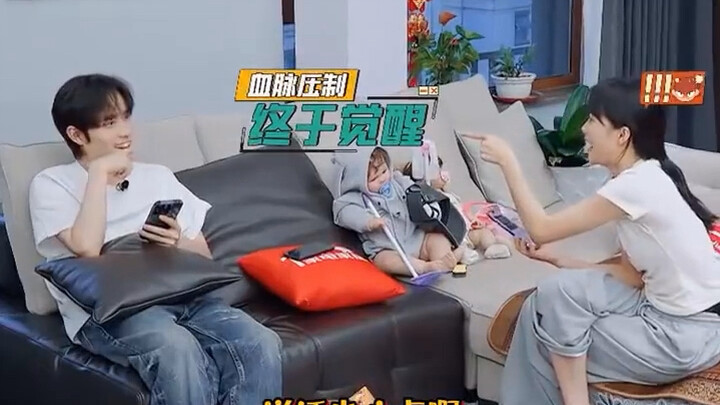 Haha, đúng là em trai ruột mà, Tỉnh Long tấu hài tưng bừng về Tỉnh Địch!