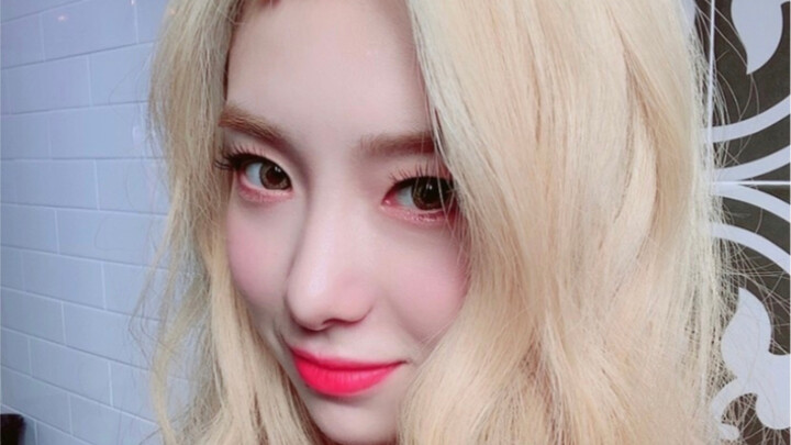 Elsa giữa đời thực xuất hiện rồi! Vũ đạo lại bản “ANS Raon” của Candy+Pretty savage!